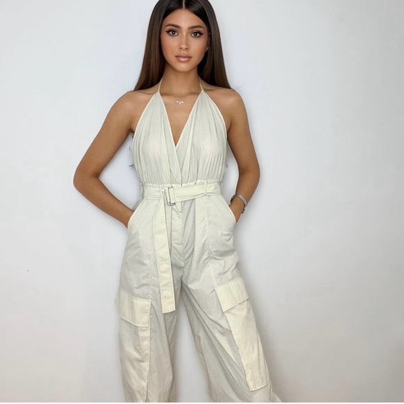 Zara jumpsuit cargo parachute with belt - Picture 2 of 12